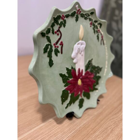 Hand-Painted Ceramic CHRISTMAS Plate VINTAGE - Picture 4 of 6